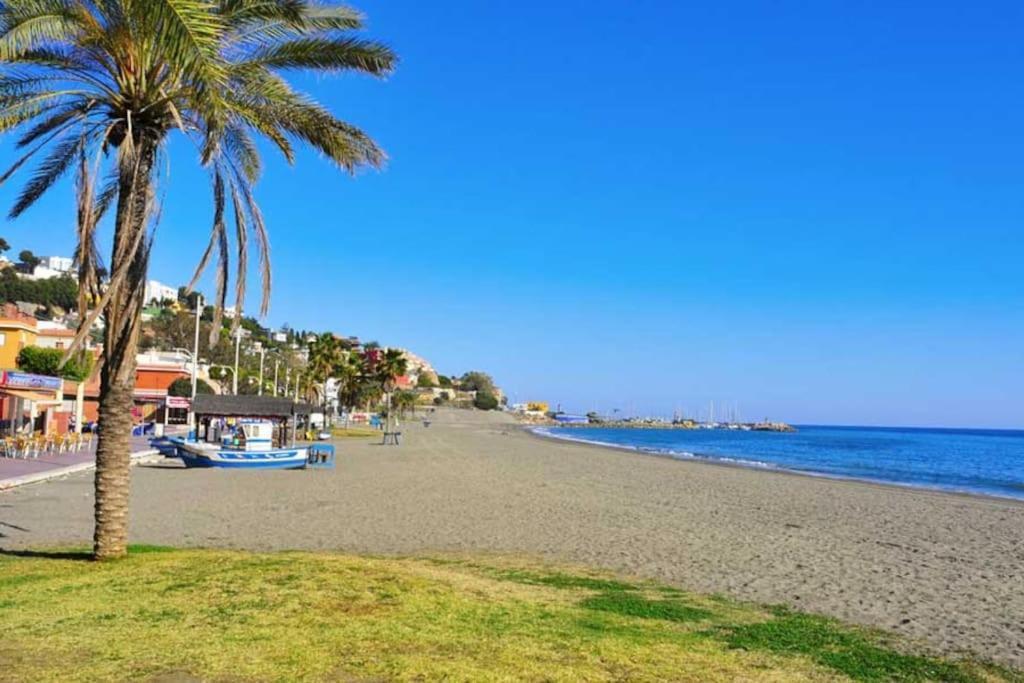Apartment In Pedregalejo Near The Beach! - Tcm Málaga Buitenkant foto